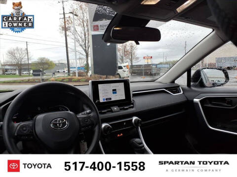 2025 Toyota RAV4 Hybrid LE