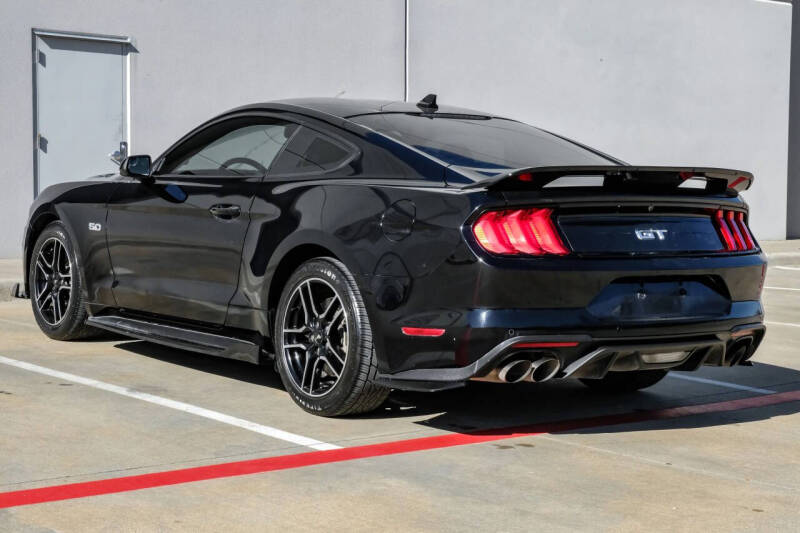 2020 Ford Mustang
