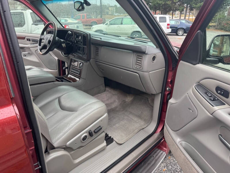 2003 Cadillac Escalade