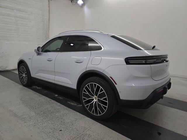 2024 Porsche Macan 4 Electric