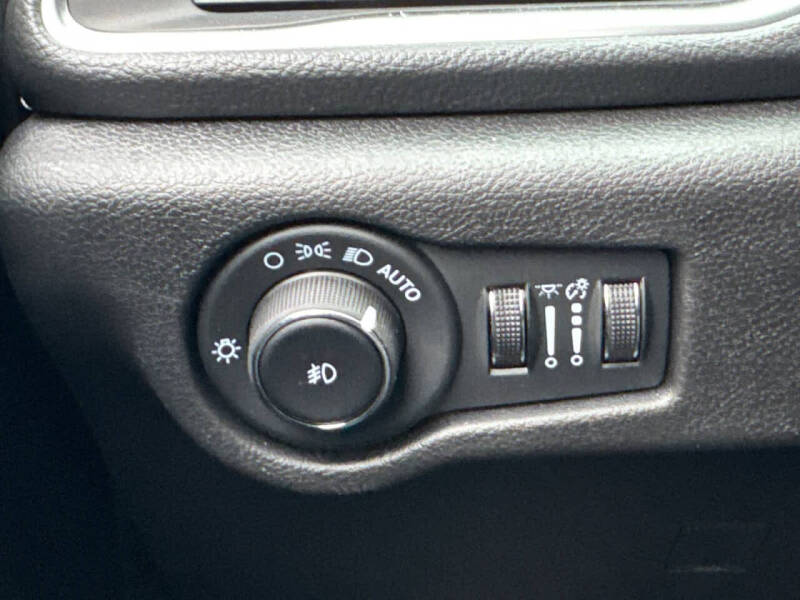 2023 Chrysler Pacifica Plug-In Hybrid Limited