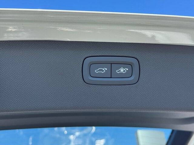 2026 Volvo XC90 B6 Plus 6P