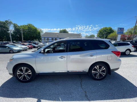 2017 Nissan Pathfinder S