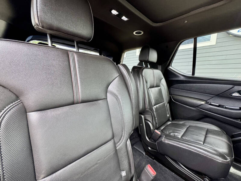 2023 Chevrolet Traverse RS