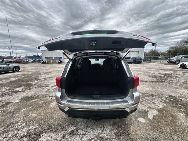 2018 Nissan Pathfinder SV