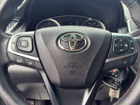 2017 Toyota Camry SE