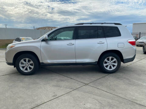 2013 Toyota Highlander SE