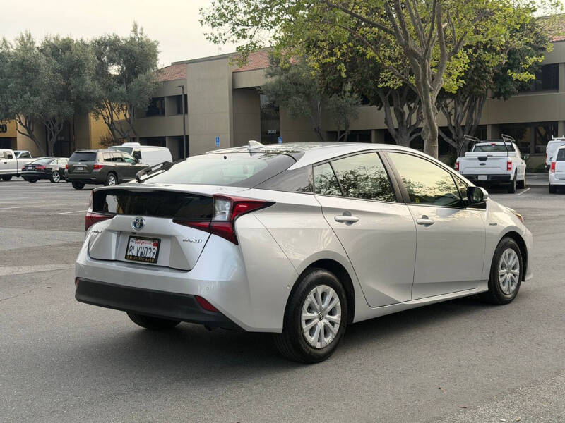 2019 Toyota Prius L Eco