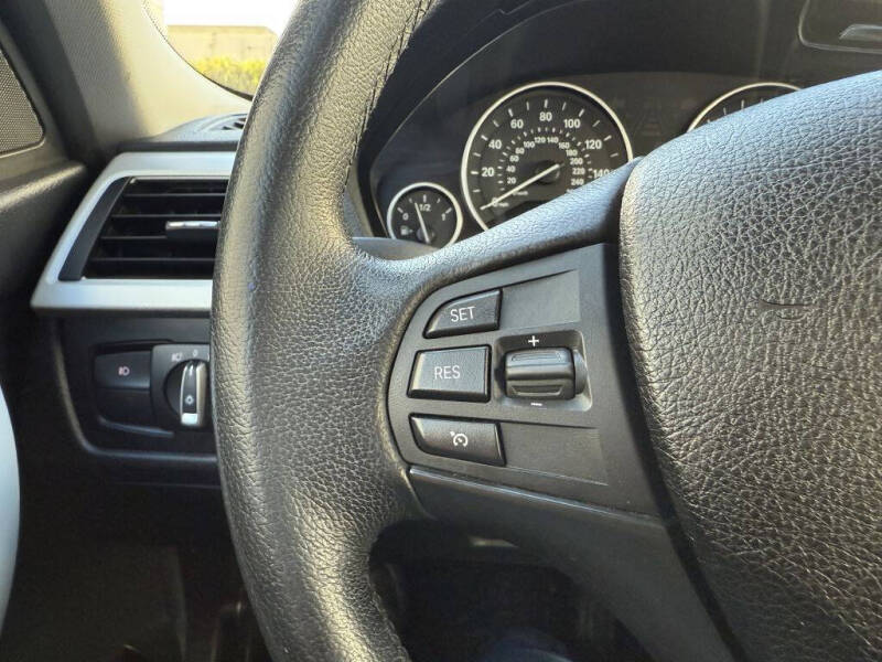 2013 BMW 3 Series 328i