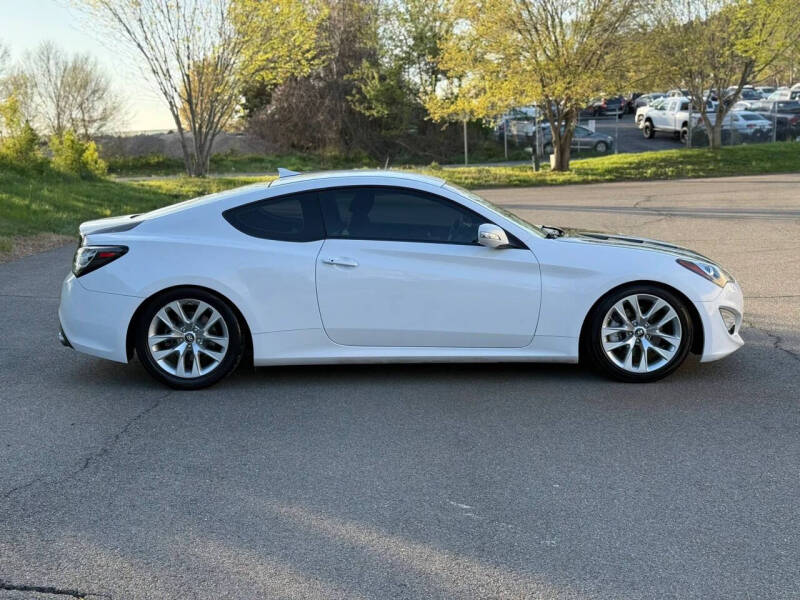 2016 Hyundai Genesis Coupe