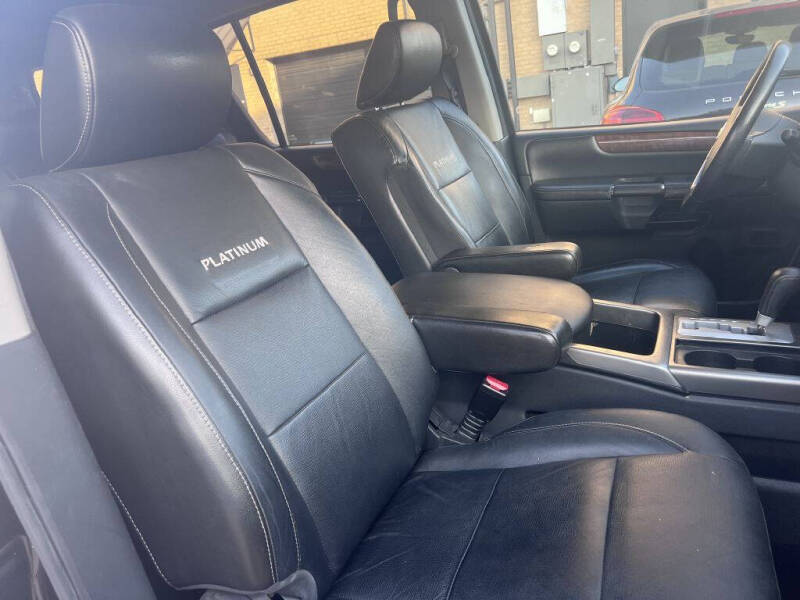 2012 Nissan Armada SV