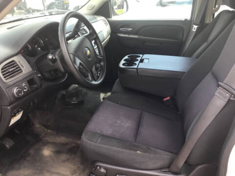 2013 Chevrolet Suburban Fleet 2500