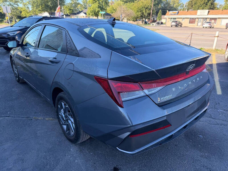 2024 Hyundai Elantra SEL