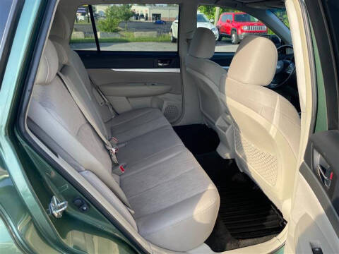 2013 Subaru Outback 2.5i Premium