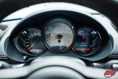 2022 Porsche 718 Cayman GT4