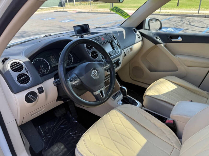 2011 Volkswagen Tiguan S 4Motion