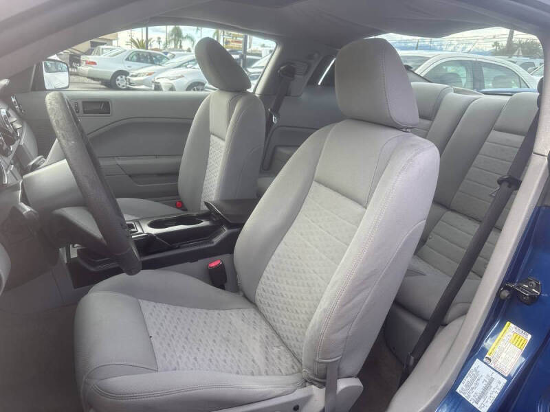 2007 Ford Mustang GT Deluxe