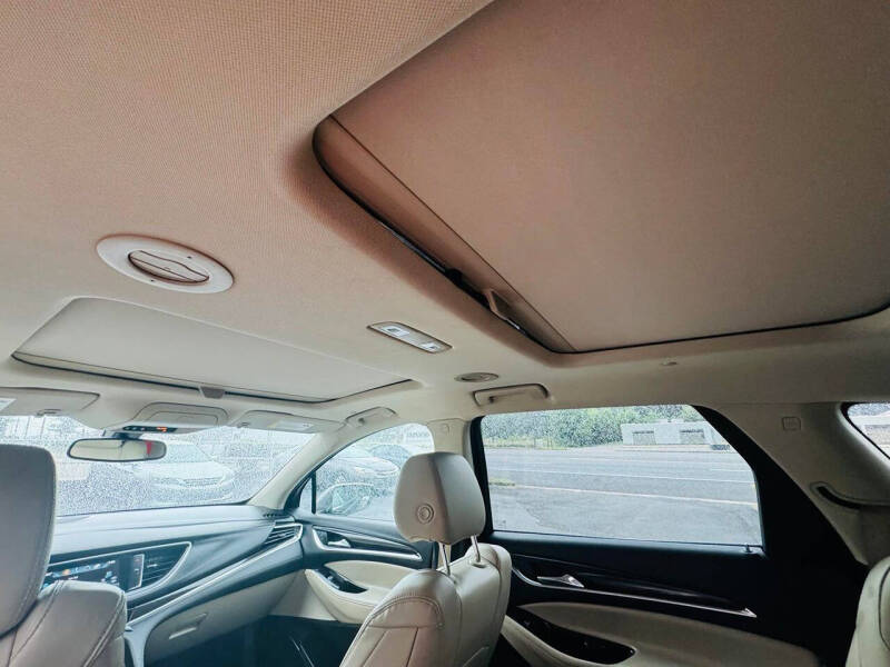 2018 Buick Enclave Essence