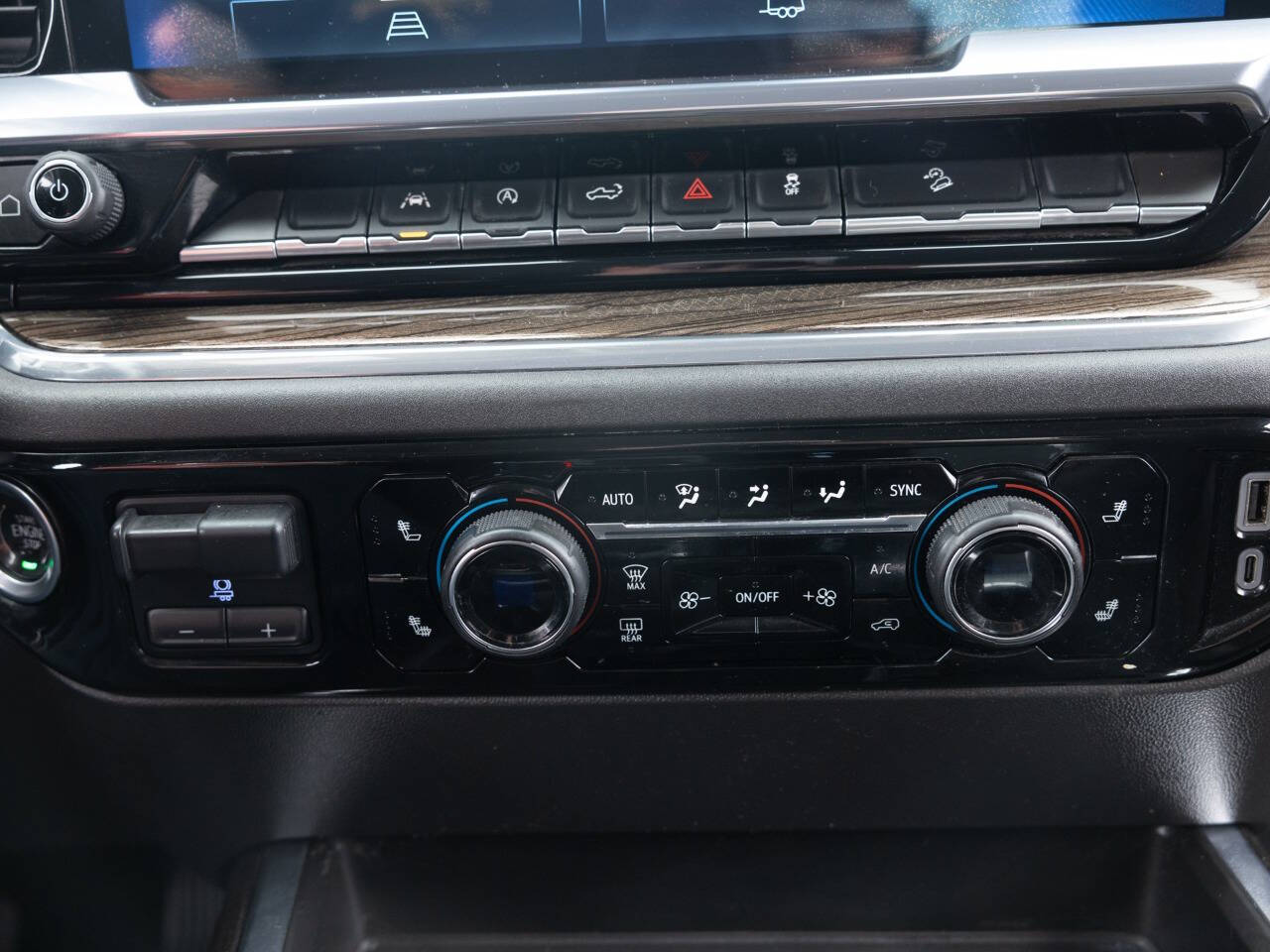 Used Car 2023 Chevrolet Silverado 1500  Lt Trail Boss 4x4 4dr Crew Cab 5.8 Ft. Sb For Sale Under $40,000 In Coal City, Illinois