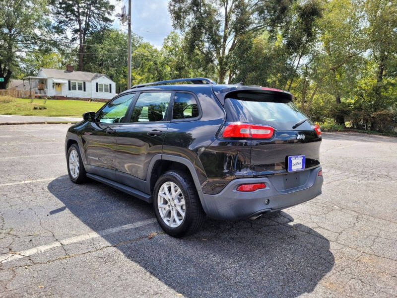 2015 Jeep Cherokee Sport