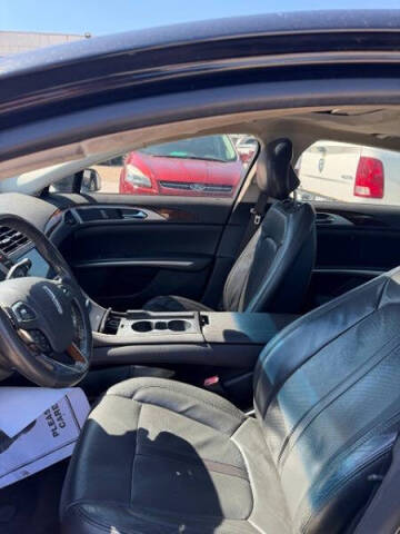 2014 Lincoln MKZ