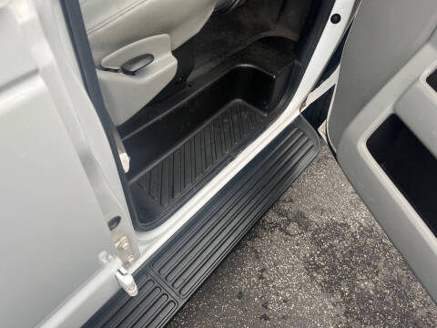 2009 Ford E-Series E-150 XL