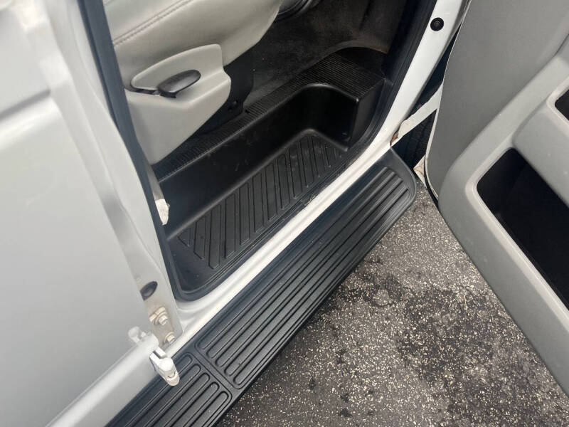 2009 Ford E-Series E-150 XL