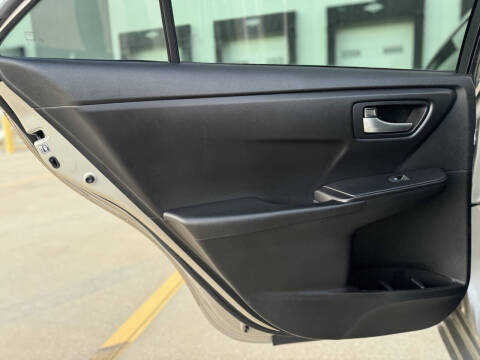 2017 Toyota Camry SE