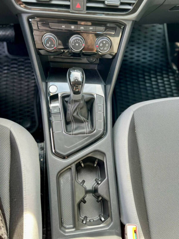 2024 Volkswagen Taos S