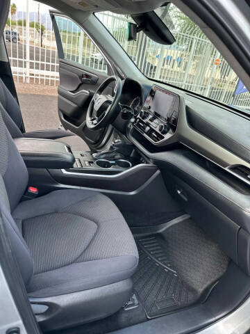 2021 Toyota Highlander L