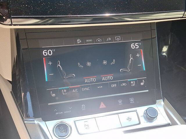 2024 Audi Q8 e-tron quattro Premium Plus