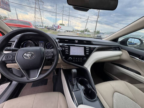 2019 Toyota Camry LE