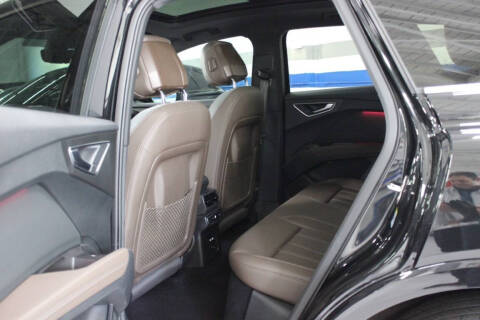 2024 Audi Q4 e-tron quattro Premium Plus 50