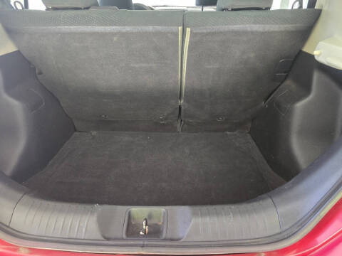 2010 Nissan Versa 1.8 S