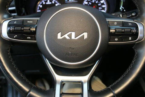 2022 Kia K5 EX
