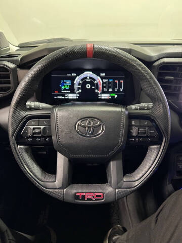 2023 Toyota Sequoia SR5