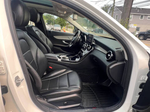 2016 Mercedes-Benz C-Class