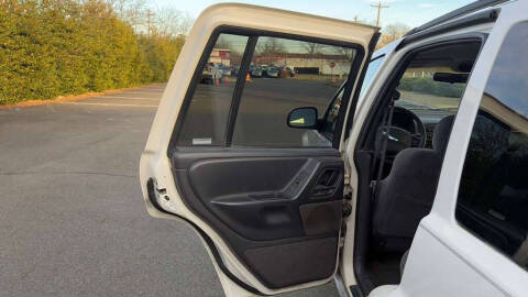 1999 Jeep Grand Cherokee Laredo