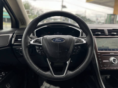 2020 Ford Fusion Hybrid Titanium