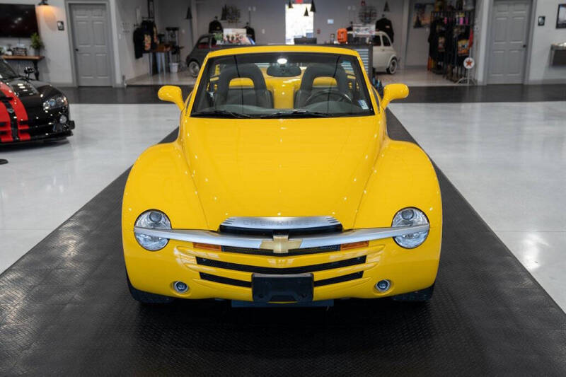 2004 Chevrolet SSR LS