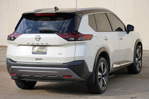 2022 Nissan Rogue SL