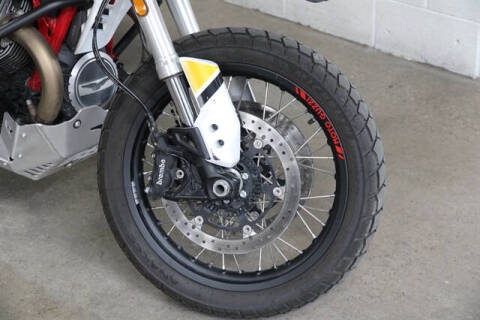 2020 Moto Guzzi V85 TT ADV