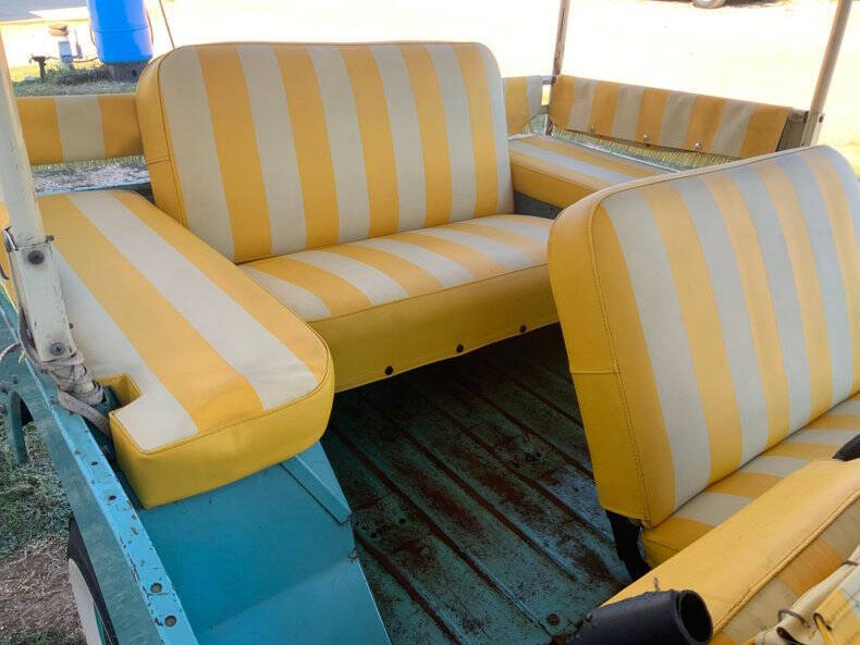 1960 Willys Surrey Gala