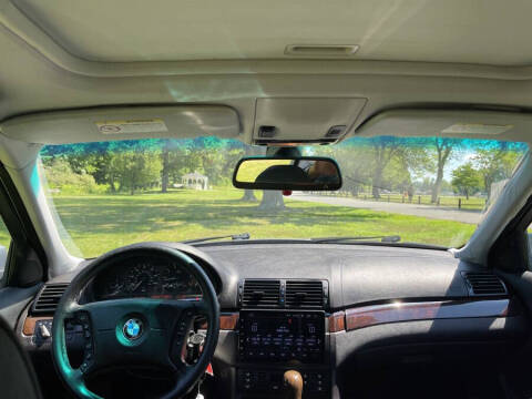2005 BMW 3 Series 325xi