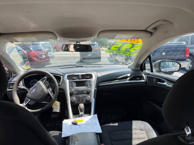 2014 Ford Fusion SE
