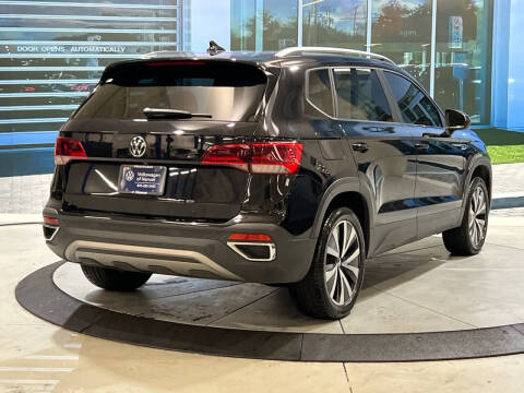 2022 Volkswagen Taos SE 4Motion