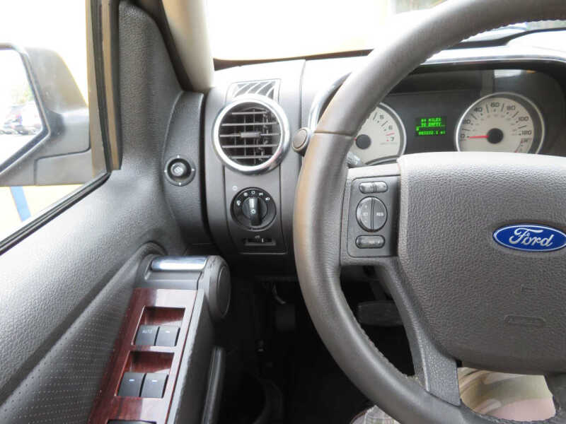 2006 Ford Explorer Limited