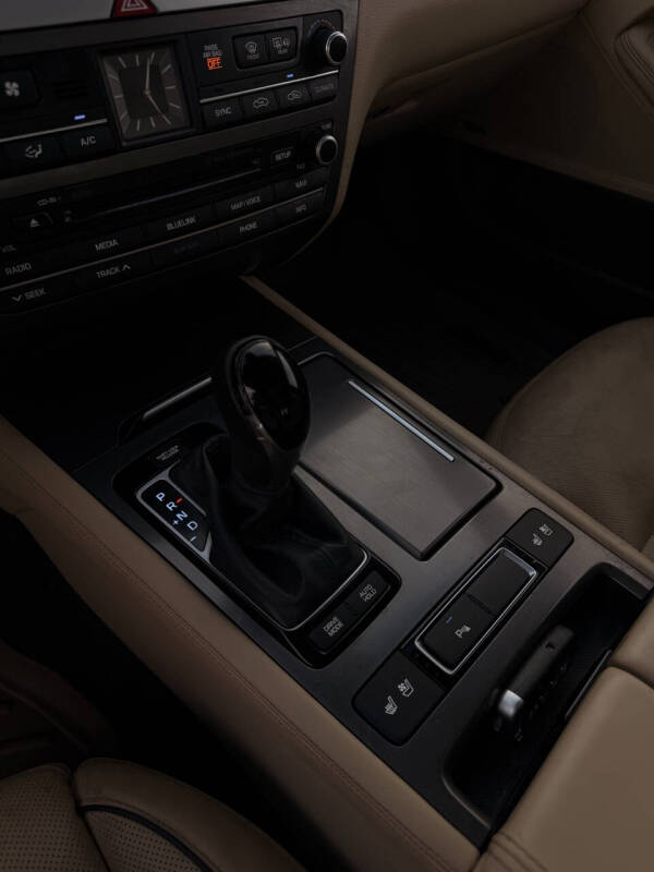 2015 Hyundai Genesis 3.8L