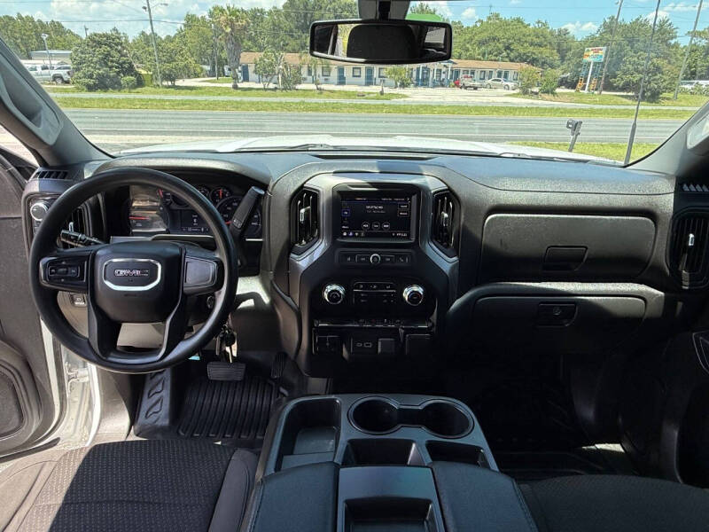 2023 GMC Sierra 2500HD Pro
