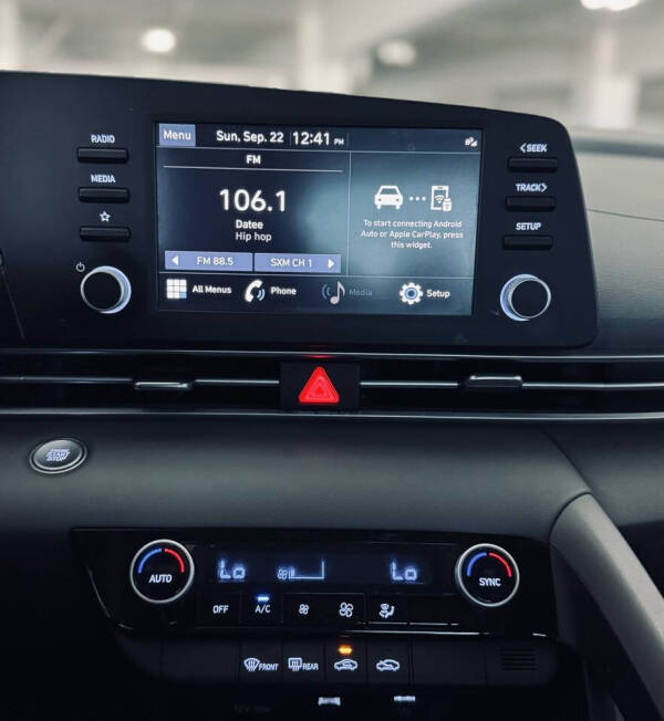 2023 Hyundai Elantra SEL